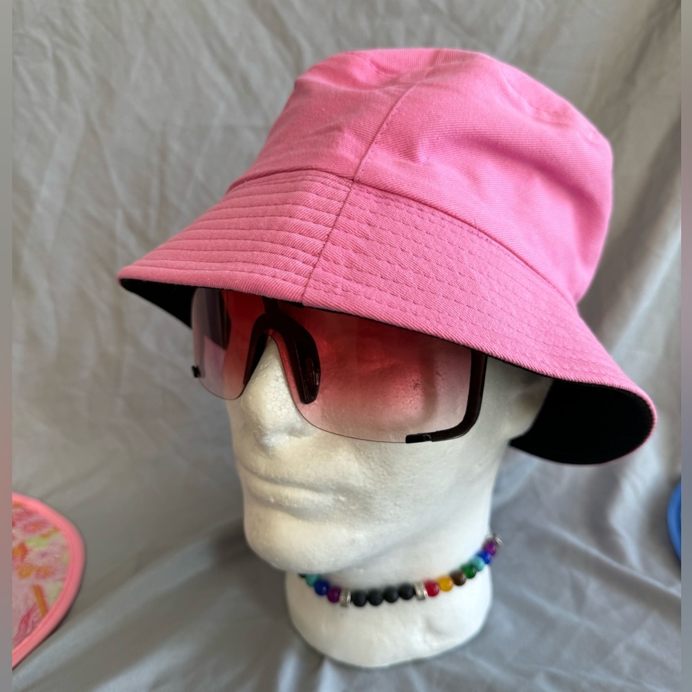 RAVELUXE 🥳 Bucket Hat 👒 ✨ Pink ✨